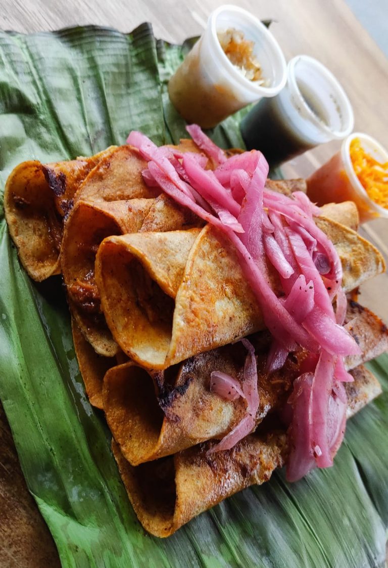 tacos de cochinita pibil